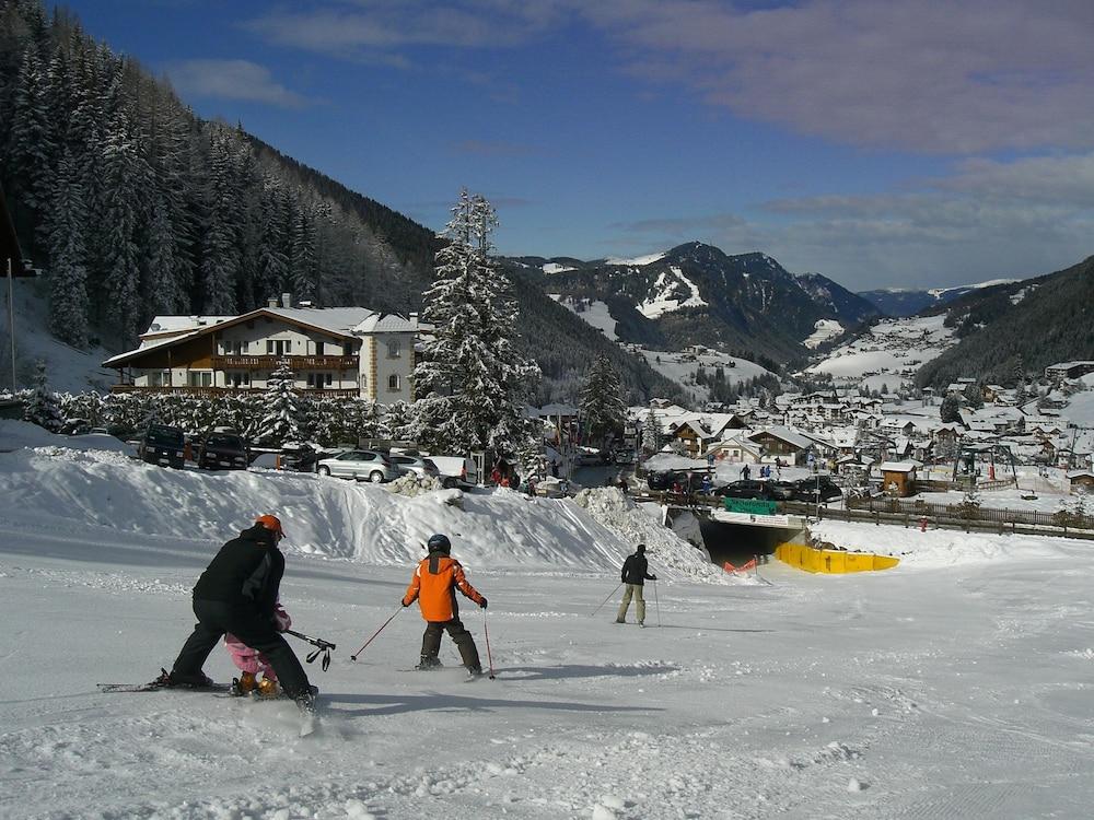 Hotel Continental Selva di Val Gardena Esterno foto