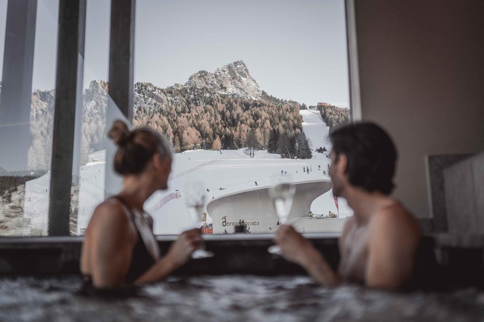Hotel Continental Selva di Val Gardena Esterno foto